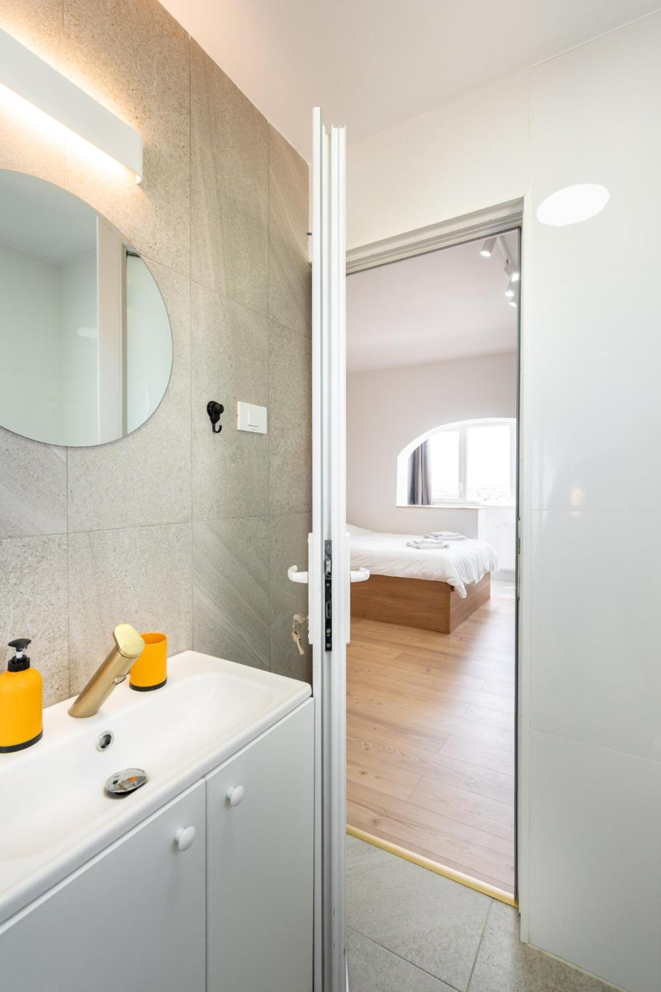 Sunset - Luxury Studio On Calea Victoriei Bucureşti Ngoại thất bức ảnh