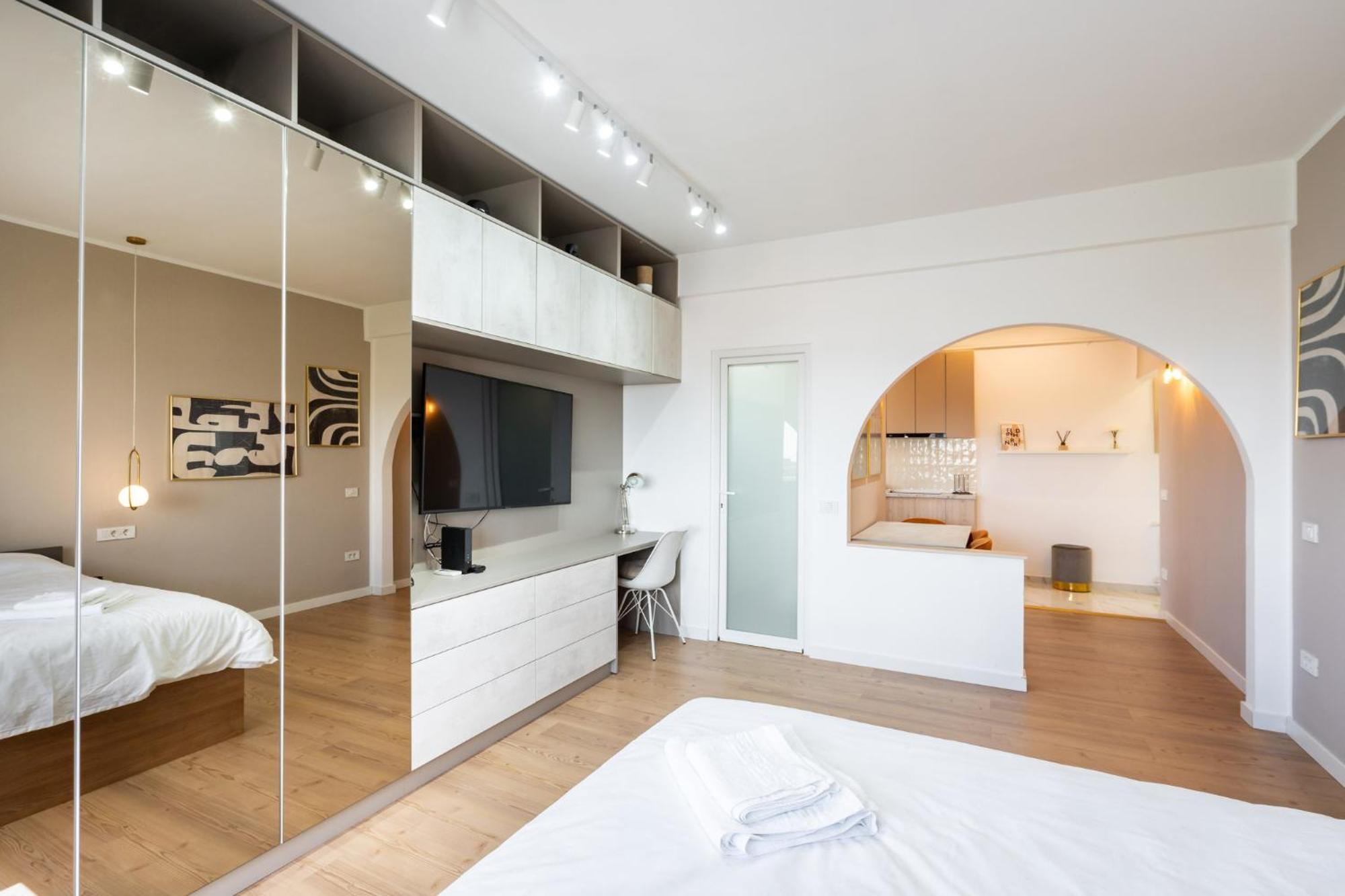 Sunset - Luxury Studio On Calea Victoriei Bucureşti Ngoại thất bức ảnh